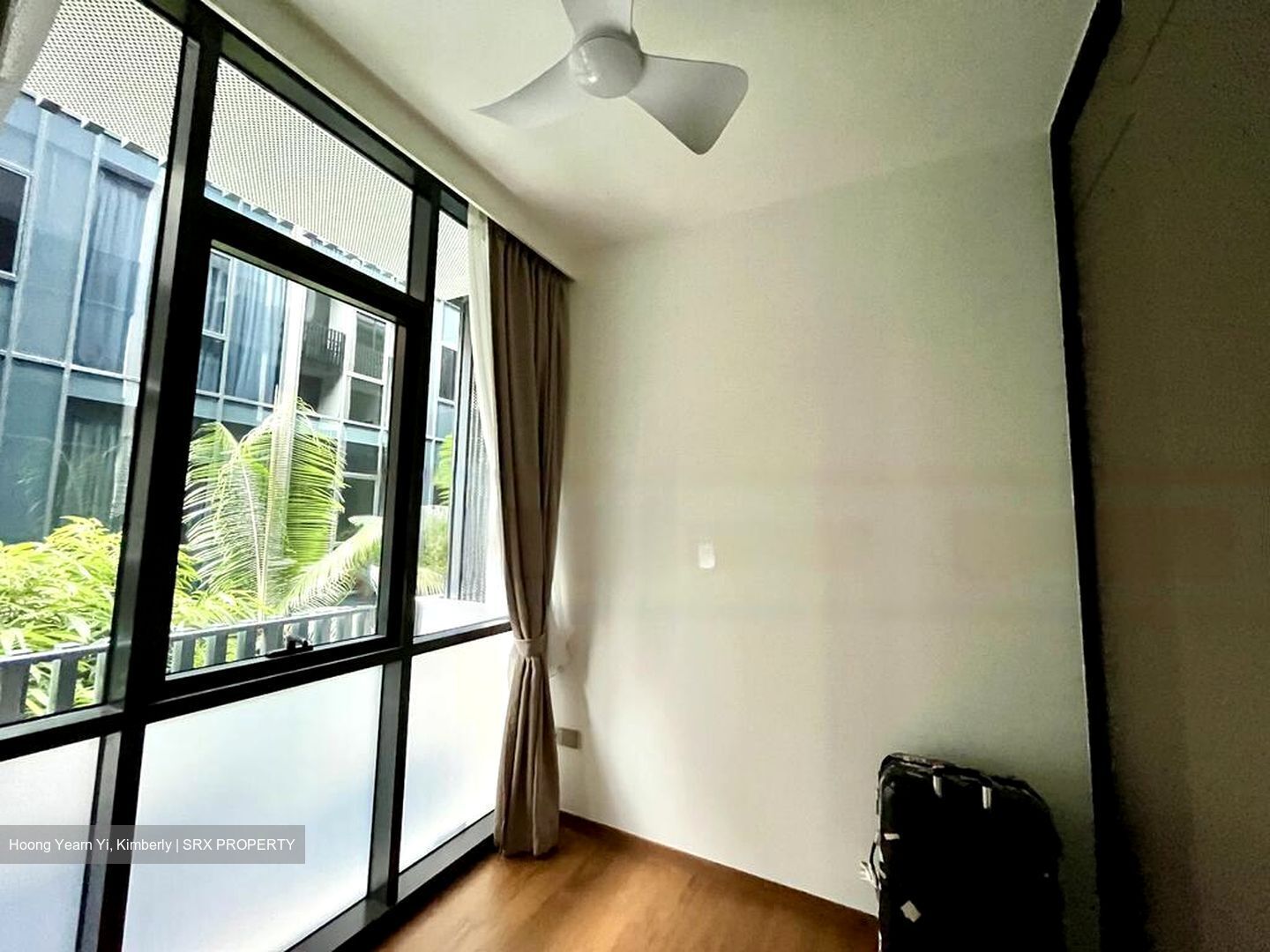 Van Holland (D10), Condominium #439916031